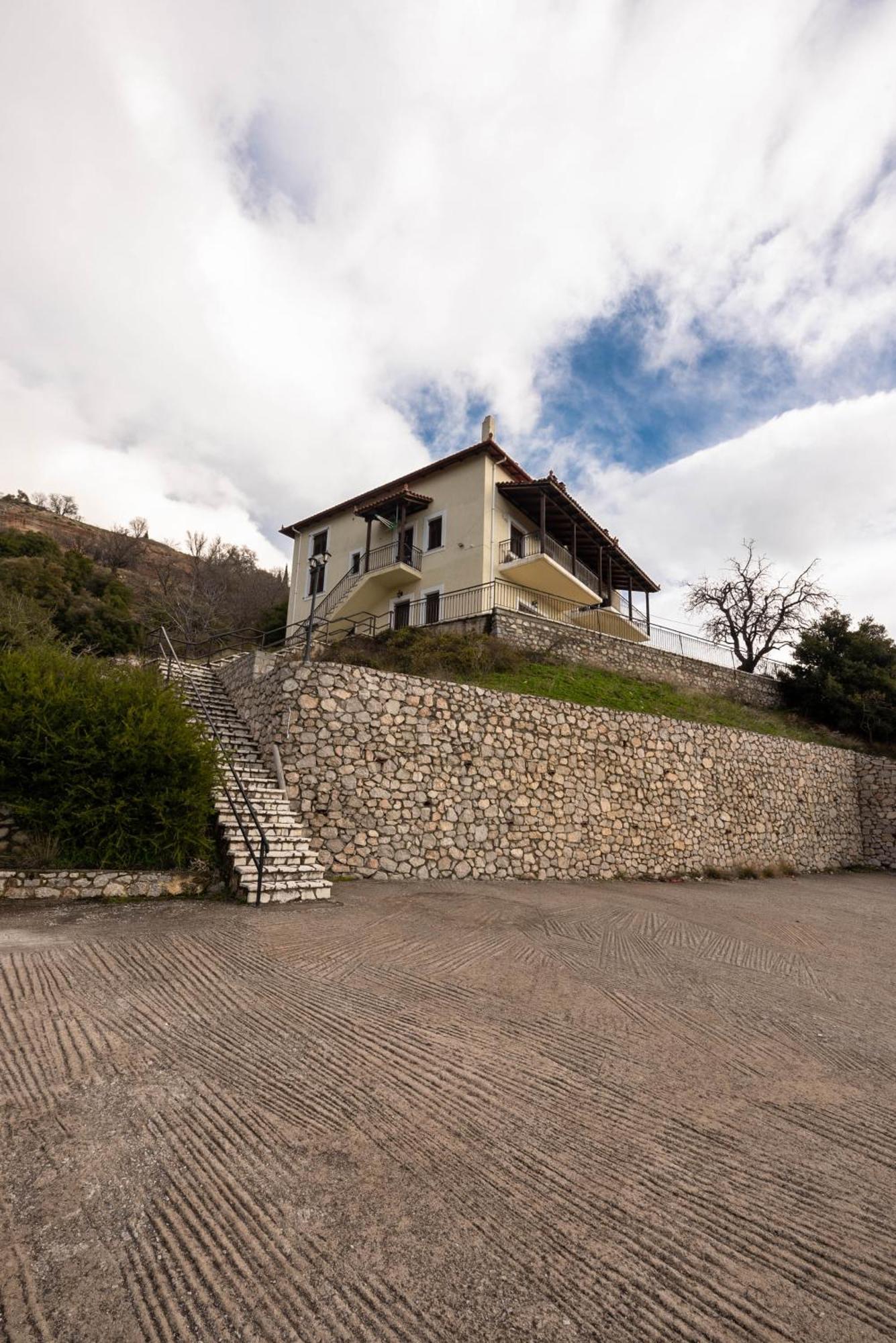 Meli Apartments Arachova Luaran gambar
